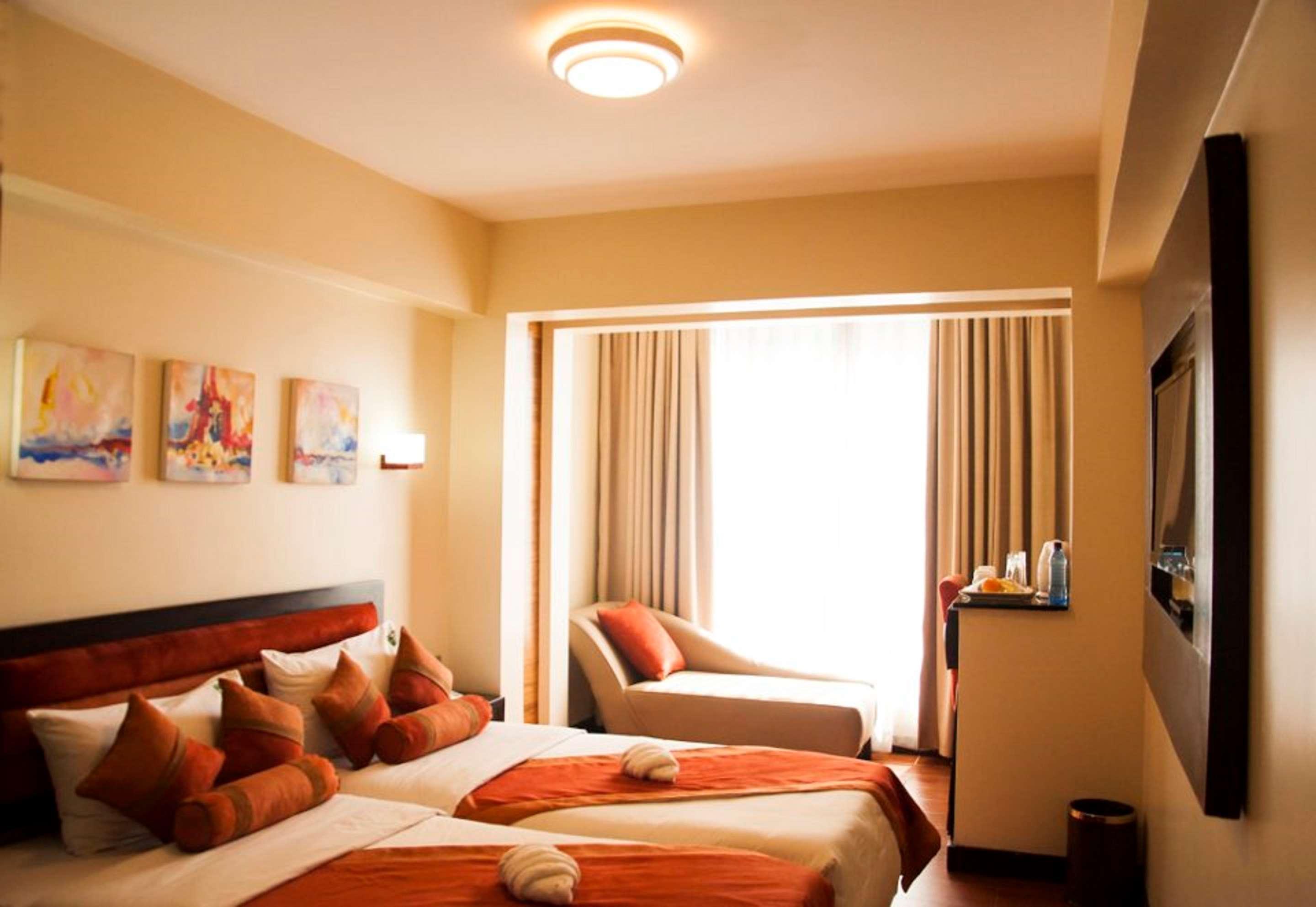 Best Western Auray Le Loch Екстериор снимка