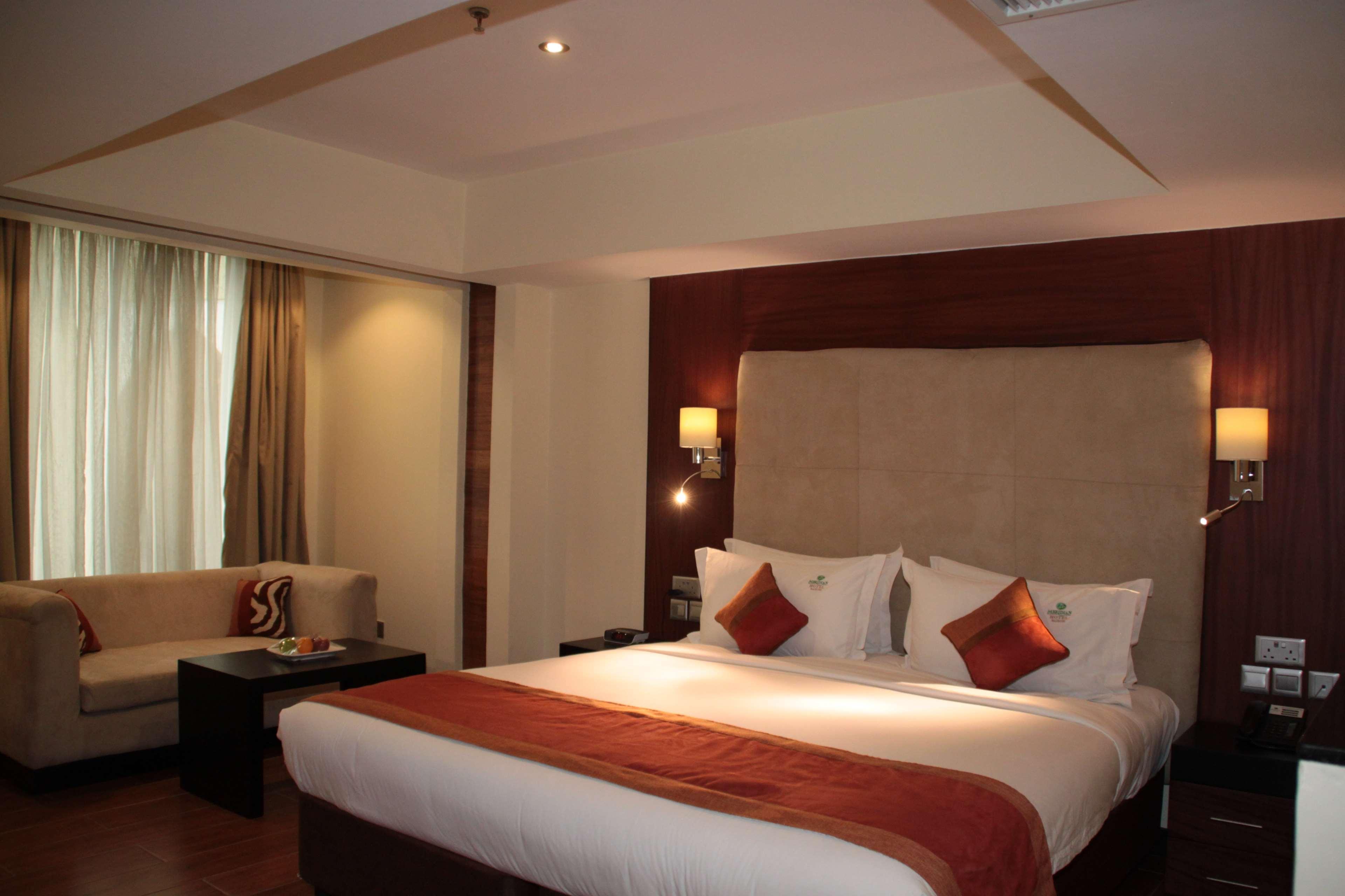 Best Western Auray Le Loch Екстериор снимка