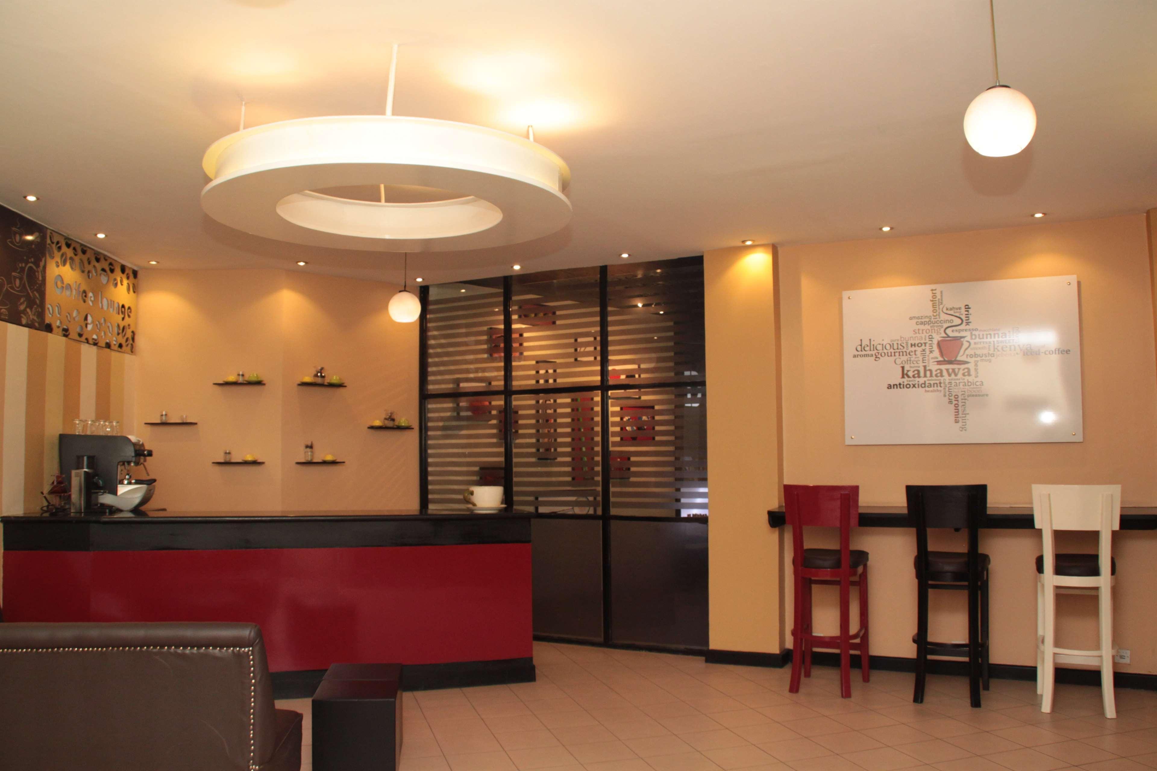 Best Western Auray Le Loch Екстериор снимка